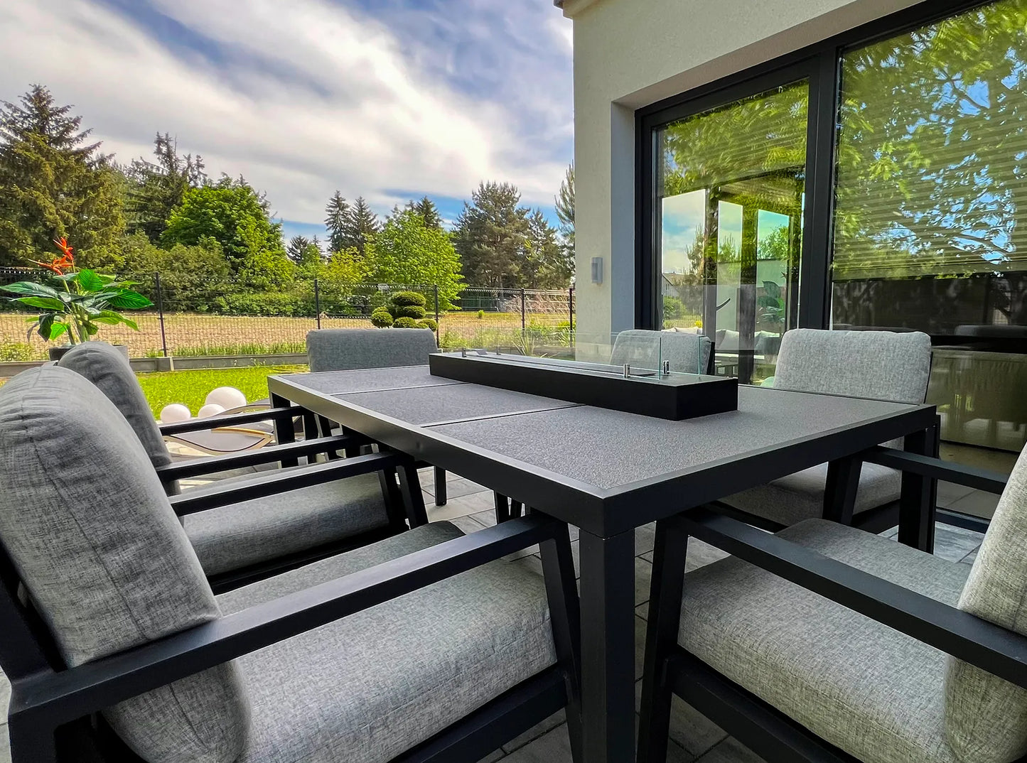 NOVAFLAME INSER 1200 FREESTANDING BIO-FIREPLACE