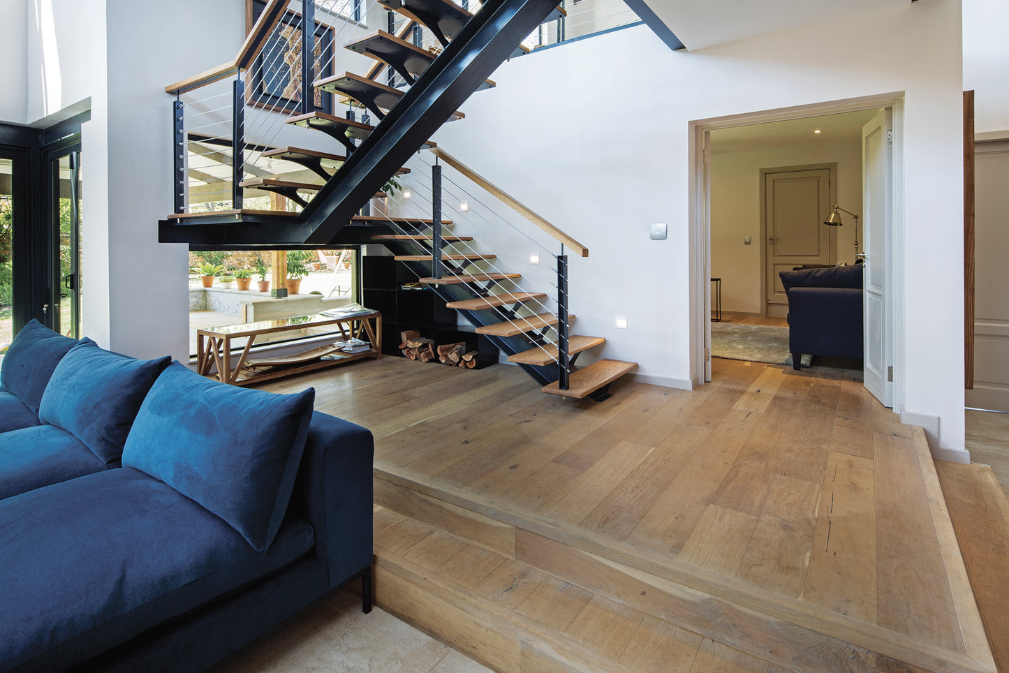 FINOak Atelier Unfinished 190 mm Plank engineered hardwood flooring room setting