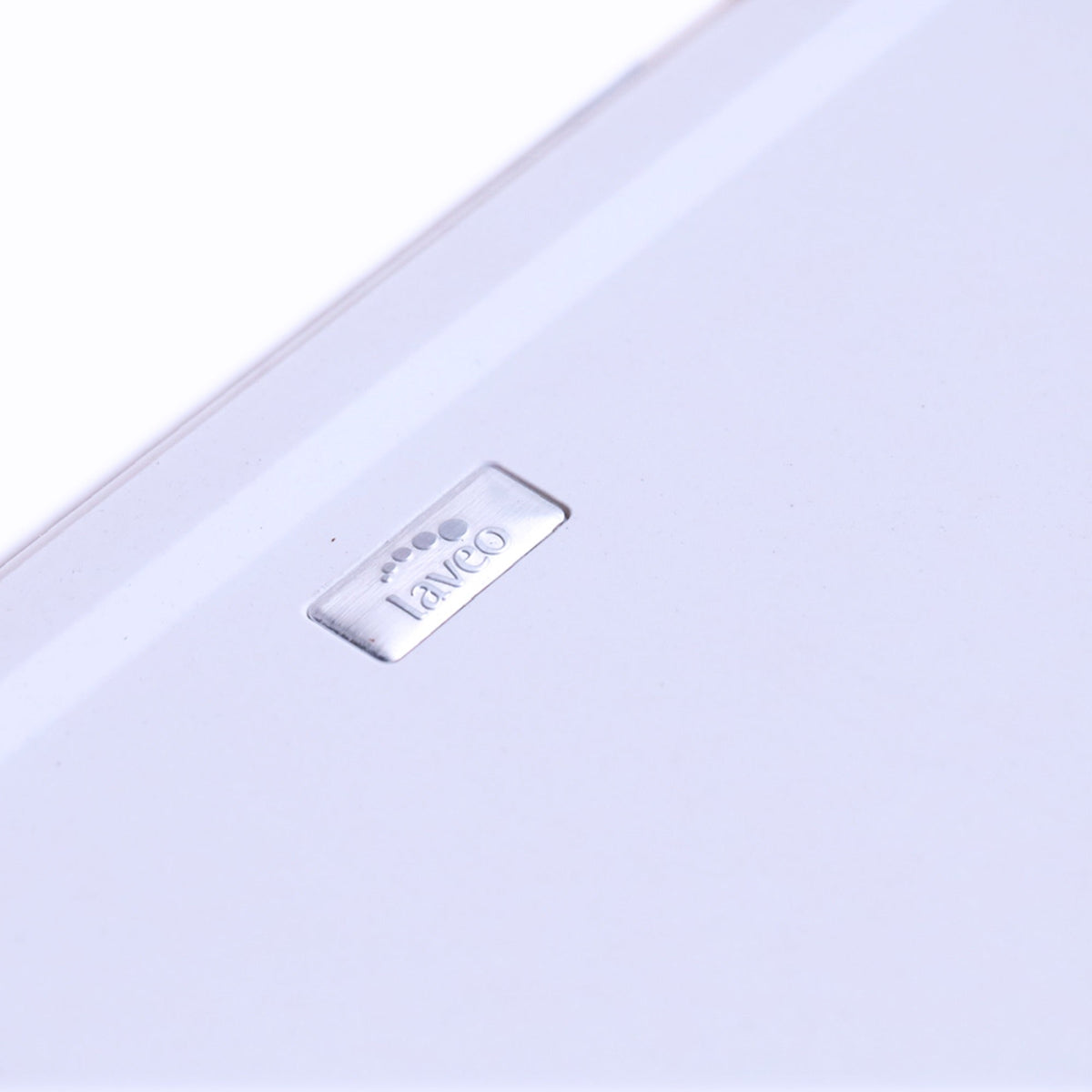 Laveo White colour swatch