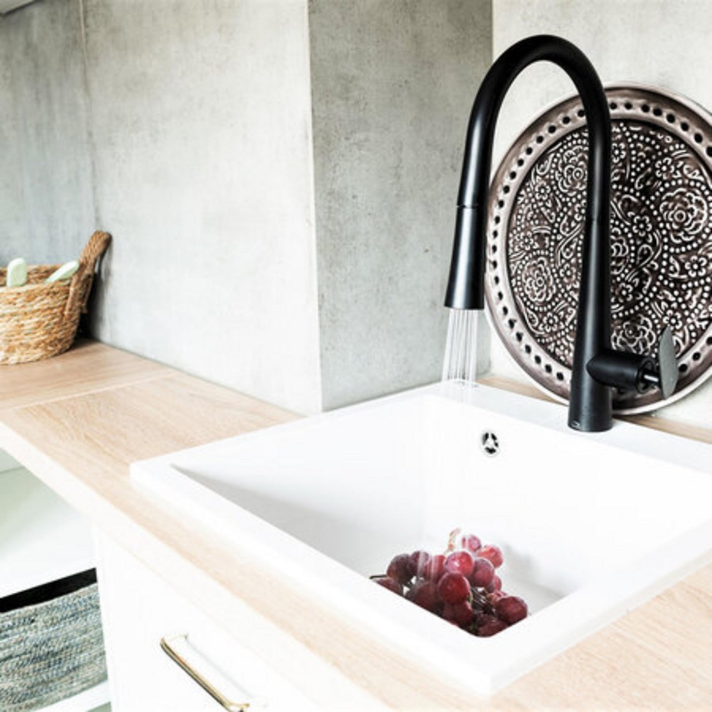 Laveo Chichi Granite Sink 1 Bowl - White